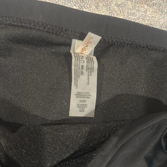 Black bikini bottom - Picture 5 of 5